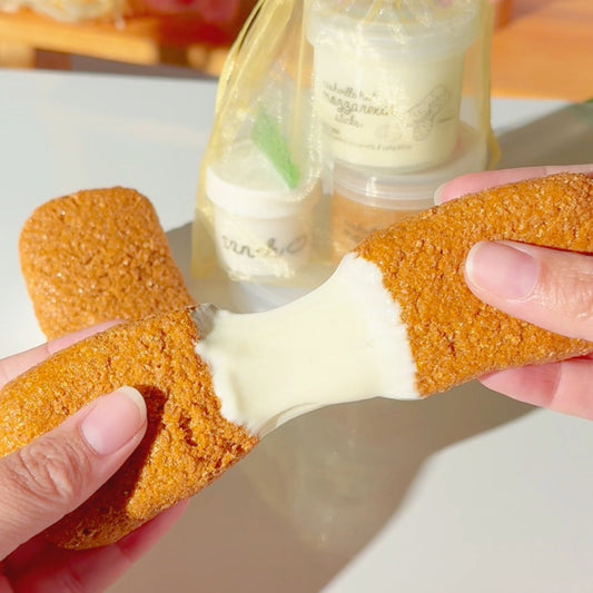 Nashville Hot Mozzarella Sticks Savory DIY Slime Kit Slime Fantasies Shop Front View Cheese Pull No Herbs