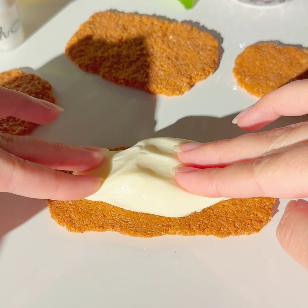 Nashville Hot Mozzarella Sticks Savory DIY Slime Kit Slime Fantasies Shop Front View Assembly Cheese Spreading