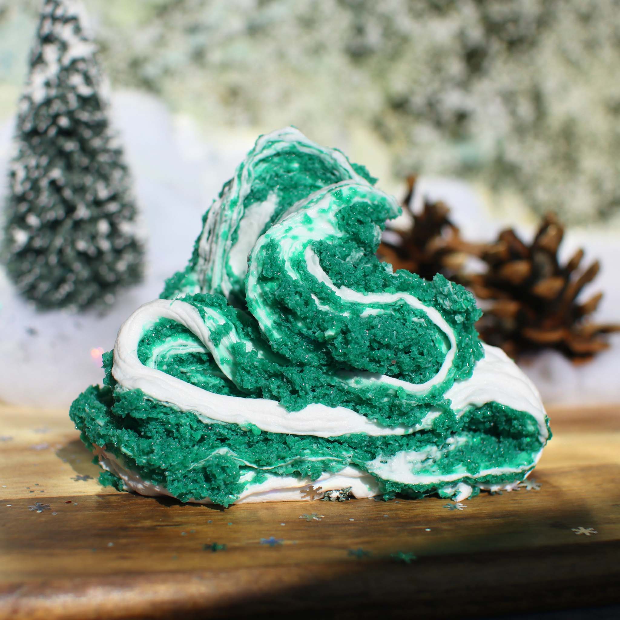 Snowy Christmas Morning Christmas Slime Gift For Kids Green White Tree Scented Clay Creamy Crunchy Butter Snow Fizz Slime Fantasies Shop 9oz Front View Decoration Swirl Layered